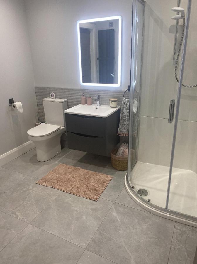 Modern 3-Bed Apartment In Magherafelt Sleeps 8 Eksteriør bilde